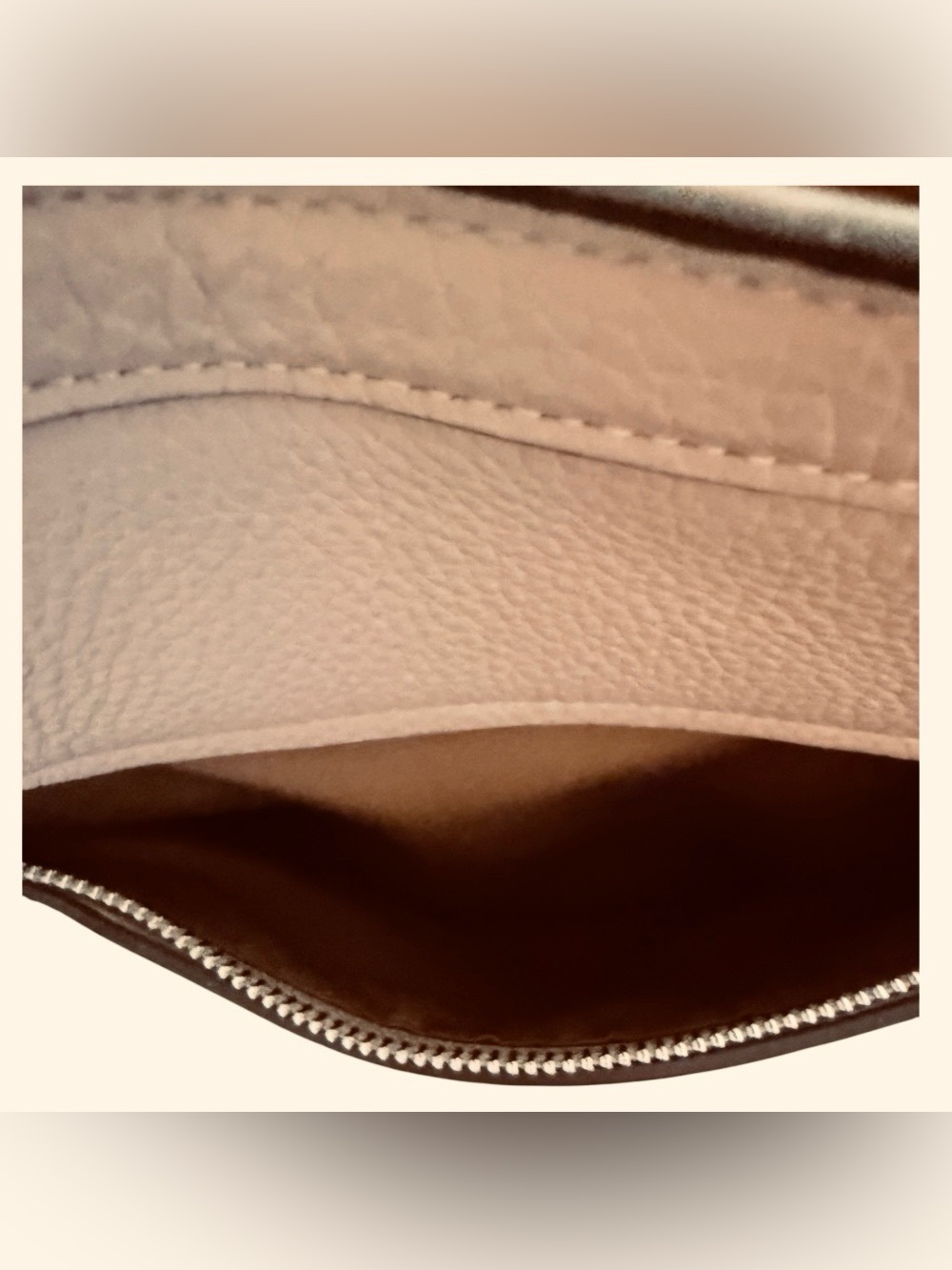 Coach Kristy pebble leather beige shoulder purse with a front zipper pocket - Picture 6 of 16